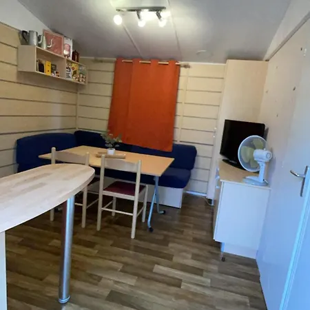 Le Ried B021 Et N038 אתר קמפינג *